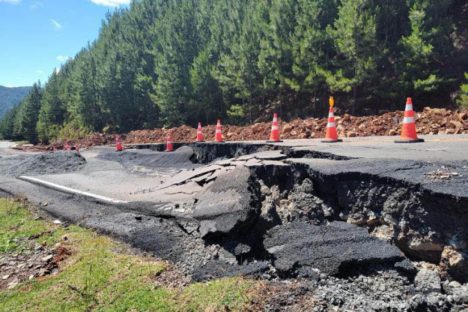 Imagem referente a Licitação de obra para recuperar rodovia em Bituruna tem proposta de R$ 20 milhões