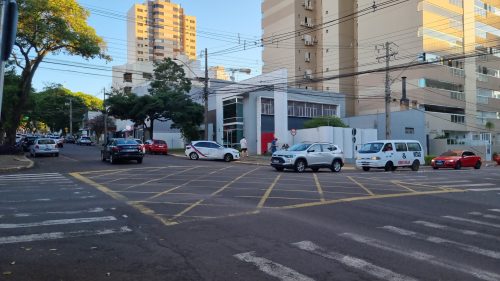 Imagem referente a Colisão entre Fiat Toro e Onix é registrada no Centro de Cascavel