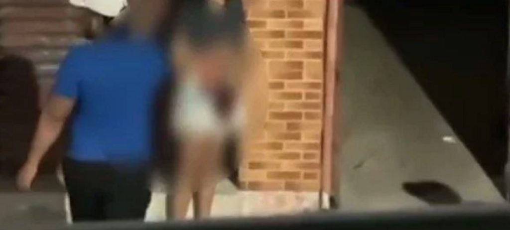 Mulher leva facada de venezuelano no Centro