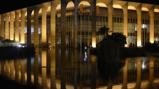 Brasil manifesta preocupação com violência após eleições em Moçambique