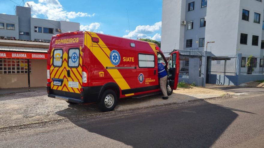 Ciclista fica ferido ao sofrer queda no Bairro Coqueiral, em Cascavel