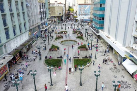 Imagem referente a Curitiba e Londrina estão entre as cidades com maior aumento no faturamento de franquias