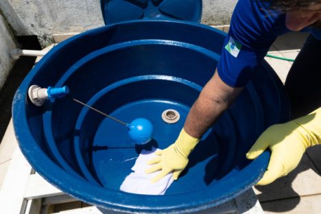 Imagem referente a Preparativos: Sanepar alerta para importância da limpeza da caixa d’água no Litoral