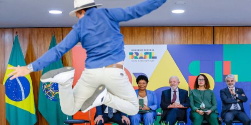 Imagem referente a Brasil vai comemorar o Dia Nacional do Maracatu em 1º de agosto