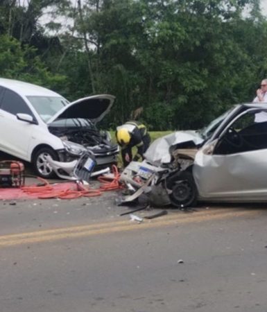 Imagem referente a Casal foge de motel sem pagar e causa acidente grave na rodovia