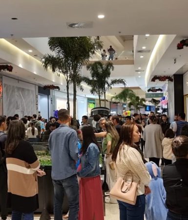 Imagem referente a Movimentação intensa na primeira noite de funcionamento do Shopping Catuaí