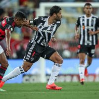 Imagem referente a David Luiz perde pênalti e Flamengo empata com Atlético-MG