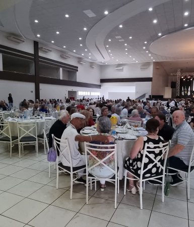 Imagem referente a Aniversário de Cascavel: Pioneiros celebram memórias e conquistas em almoço tradicional