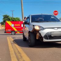 Imagem referente a Jovem fica ferido após acidente entre carro e moto no Interlagos