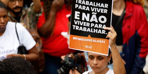 Imagem referente a Manifestantes vão às ruas pelo fim da escala de trabalho 6×1