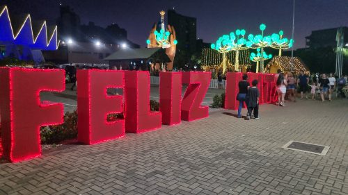 Imagem referente a Cascavel se ilumina com a magia do Natal dos Pioneiros