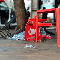 Imagem referente a Homem é executado enquanto estava em cadeira de bar