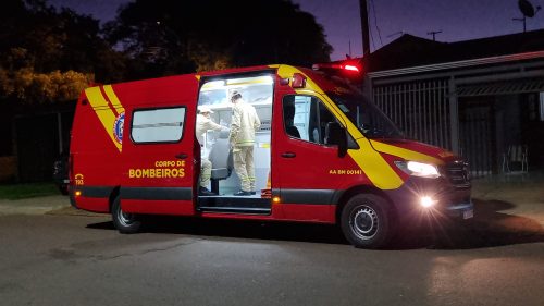 Imagem referente a Homem perde três dentes após cair de patinete na Rua Nereu Ramos