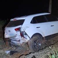 Imagem referente a Voyage atinge Creta na PR-180 em Cascavel