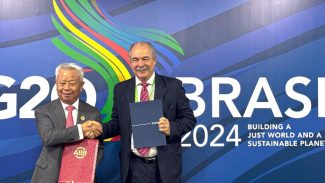 BNDES e AIIB assinam memorando para investimentos no Brasil