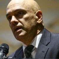 Imagem referente a Investigados tentaram prender Alexandre de Moraes, diz PF