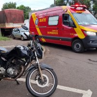 Imagem referente a Jovem de 20 anos fica ferido ao cair de moto na Rua Ponta Grossa