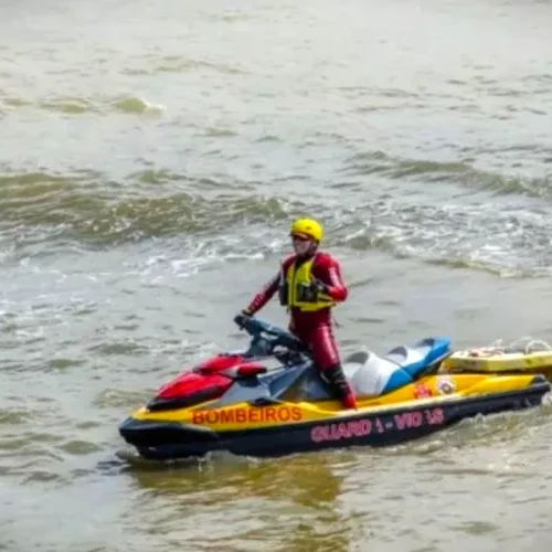 Imagem referente a Heroísmo fatal: irmão mais velho tenta salvar o mais novo de afogamento e ambos morrem