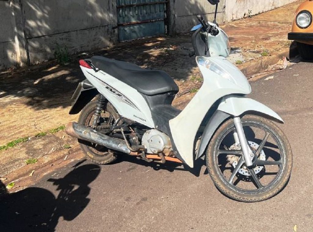 Ladrão furta moto de mulher em Goioerê, passeia pela região e depois devolve