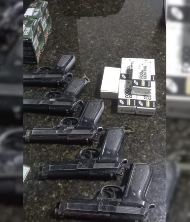 Imagem referente a Cinco pistolas furtadas do Exército de Cascavel são recuperadas em Espigão Alto do Iguaçu