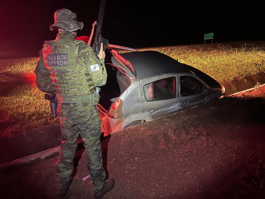 Carro roubado é recuperado pelo BPFron após intensa perseguição