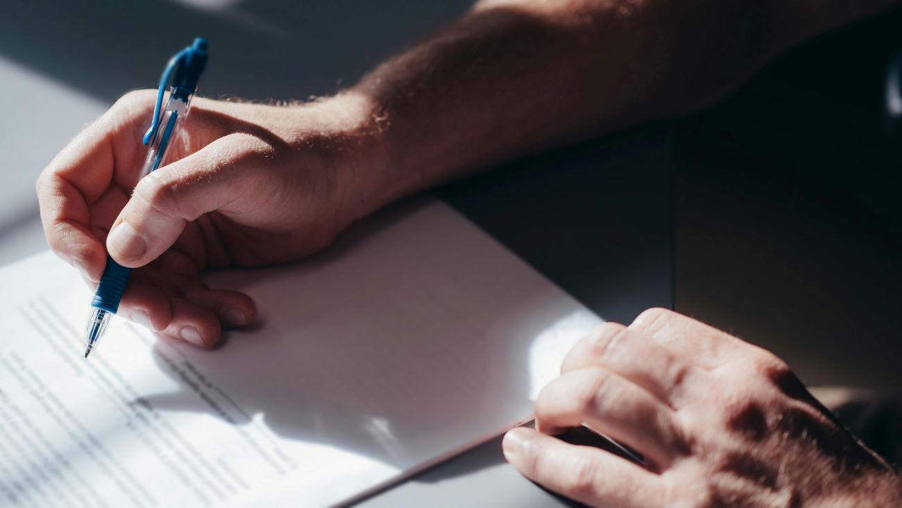 Justiça condena construtora por cobranças indevidas: Quantos casos ainda passam despercebidos? Imagem referente a Justiça condena construtora por cobranças indevidas: Quantos casos ainda passam despercebidos?