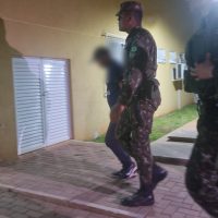 Imagem referente a Homem é detido por militares do Exército com 500 gramas de maconha em Cascavel