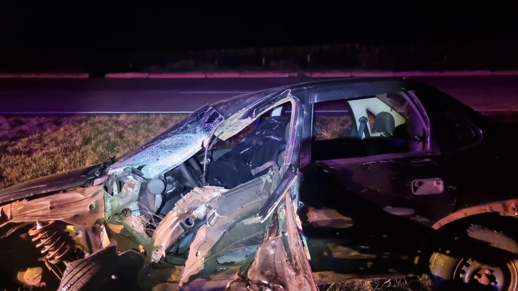 Homem morre após gravíssimo acidente entre Corsa e caminhão na BR-163 em Cascavel Homem morre após gravíssimo acidente entre Corsa e caminhão na BR-163 em Cascavel