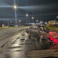 Imagem referente a Apesar de forte colisão frontal, motociclista tem lesões leves na PR-160