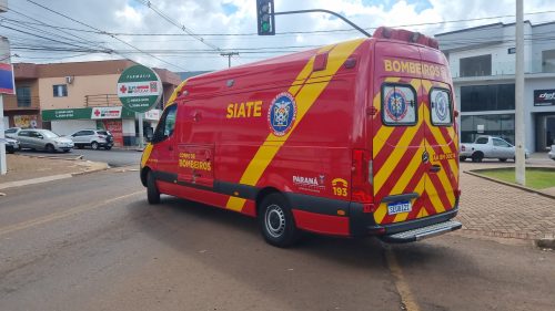 Imagem referente a Homem escorrega em piso molhado e é socorrido pelo Siate