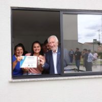 Imagem referente a Programa Casa Fácil: vice-governador entrega residencial com 240 unidades em Londrina