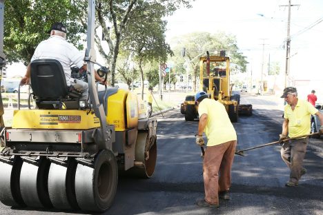 Imagem referente a Prefeitura de Cascavel investe mais de R$ 6 milhões em manutenção asfáltica