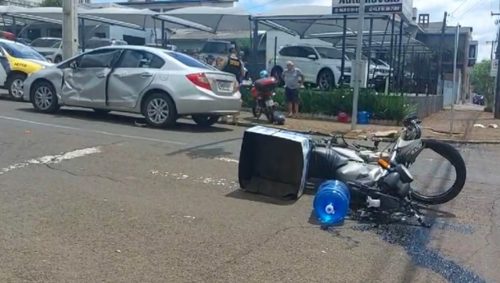 Grave acidente em Francisco Beltrão: motociclista sofre fratura exposta após colisão