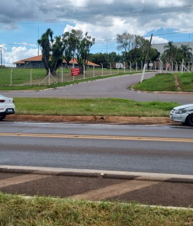 Imagem referente a Colisão entre Celta e Onix é registrada na rodovia BR-277