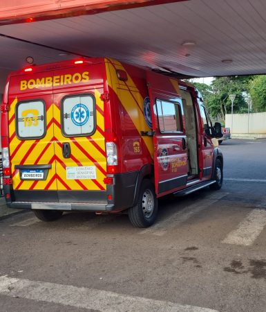 Imagem referente a Criança pequena bate a cabeça e é socorrida pelo Siate no Guarujá