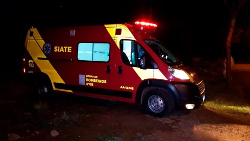 Imagem referente a Siate atende motociclista que sofreu queda de moto em residência em Rio do Salto