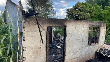 Imagem referente a Idoso com dificuldades de locomoção não consegue escapar de incêndio e morre carbonizado