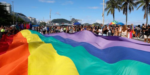 Imagem referente a Parlamentares e organizadores pedem recursos para Parada LGBTI+ do Rio