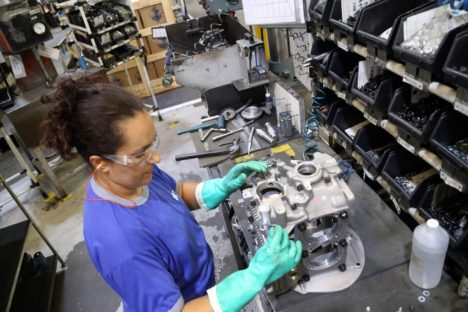 Imagem referente a Paraná alcança número recorde de mulheres no mercado de trabalho: 2,6 milhões