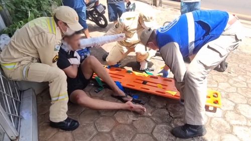 Imagem referente a Jovem quebra o braço em acidente entre motos na Rua Recife