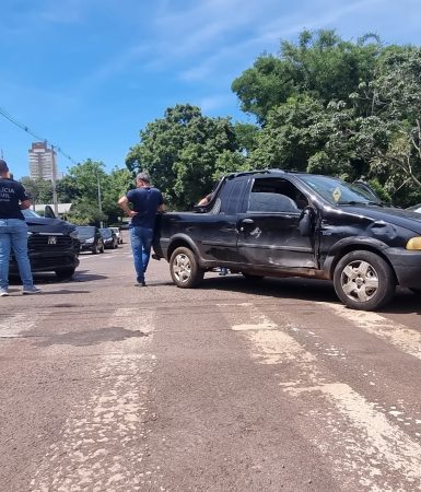 Imagem referente a Acidente de trânsito é registrado ao lado da Delegacia de Polícia Civil