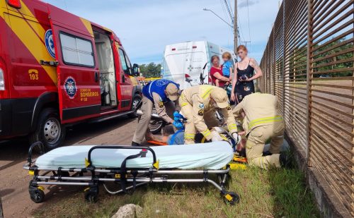 Imagem referente a Motociclista é socorrido pelo Siate após acidente na BR-277 em Cascavel