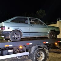 Imagem referente a Cidadão encontra carro furtado em estrada rural de Cascavel