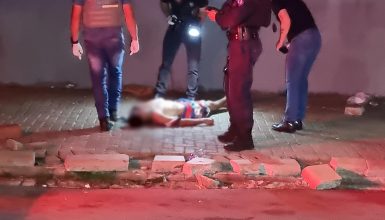 Imagem referente a Homem é brutalmente assassinado com facada no peito no Centro de Cascavel