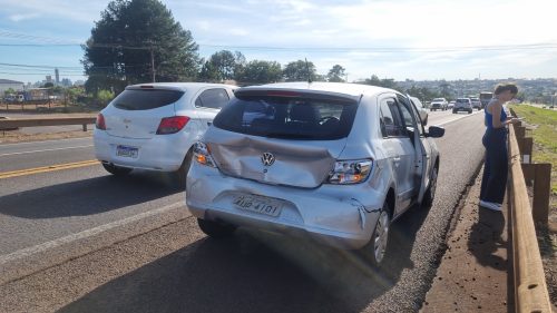 Imagem referente a Colisão traseira provoca congestionamento na BR-277