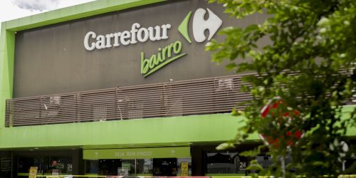 Imagem referente a Carrefour pede desculpas e frigorífico encerra boicote ao grupo