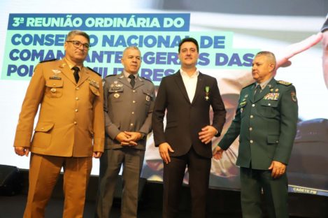 Imagem referente a Ratinho Junior ressalta bons índices da segurança do Paraná em reunião com PMs de todo o Brasil