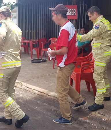 Imagem referente a Homem leva garrafada na cabeça em bar no bairro Brasília