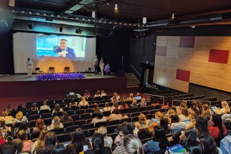 Imagem referente a Mês da prematuridade: Saúde reúne profissionais para discutir redução da mortalidade infantil