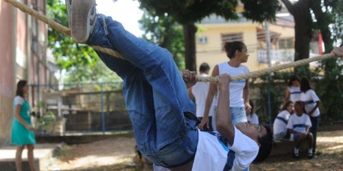 Imagem referente a Seis em cada dez escolas estão em áreas mais quentes que a média